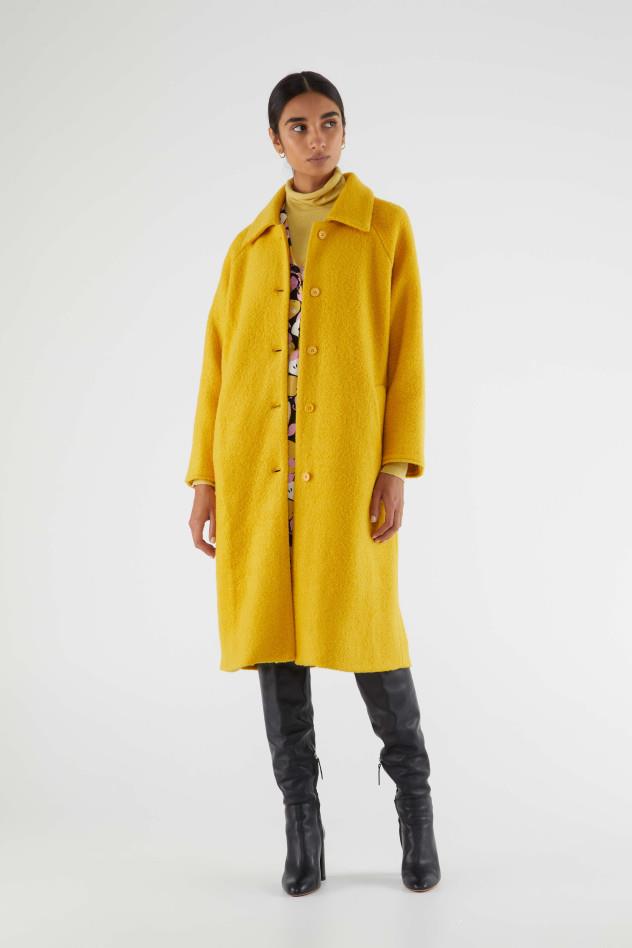 ABRIGO MIDI DE FRANELA AMARILLO