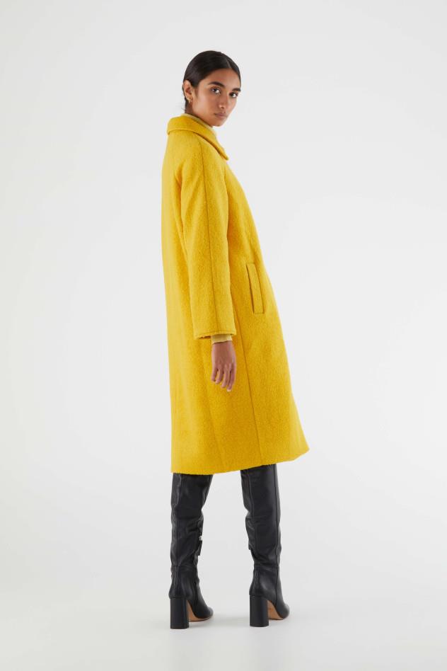 ABRIGO MIDI DE FRANELA AMARILLO