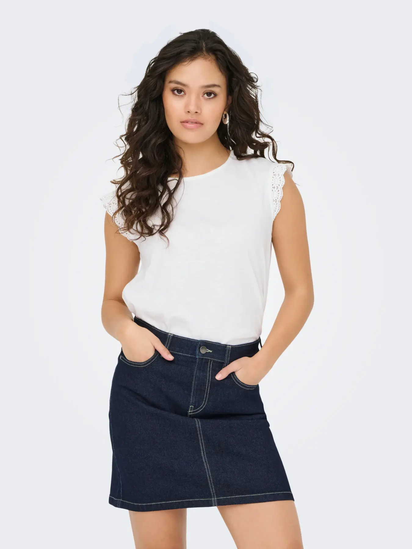 Camiseta JDY Salva Life crochet blanco