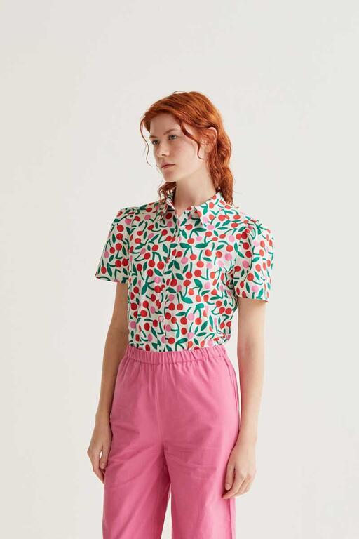 Camisa Compañía Fantástica estampado 