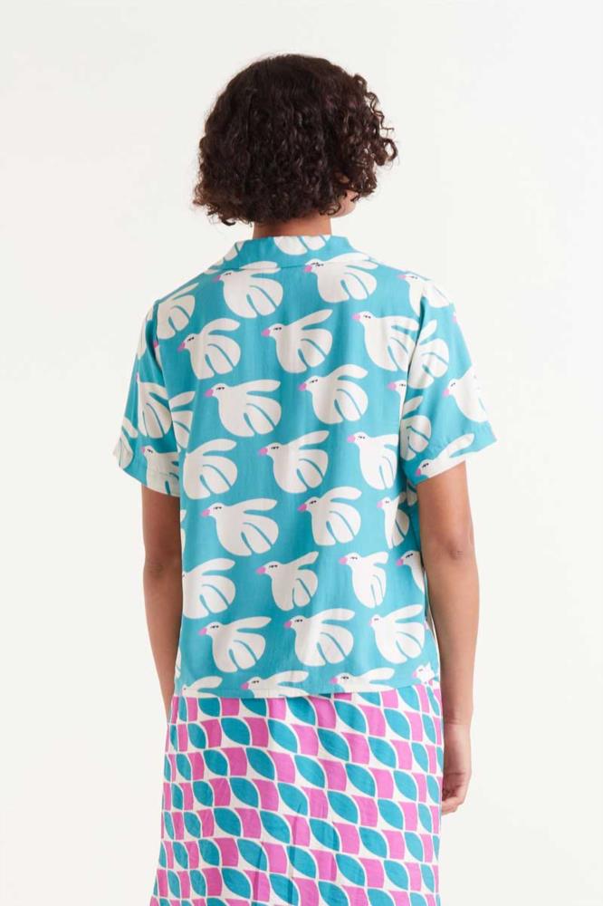 CAMISA RAYON LENZING ECOVERO ESTAMPADO DOVE