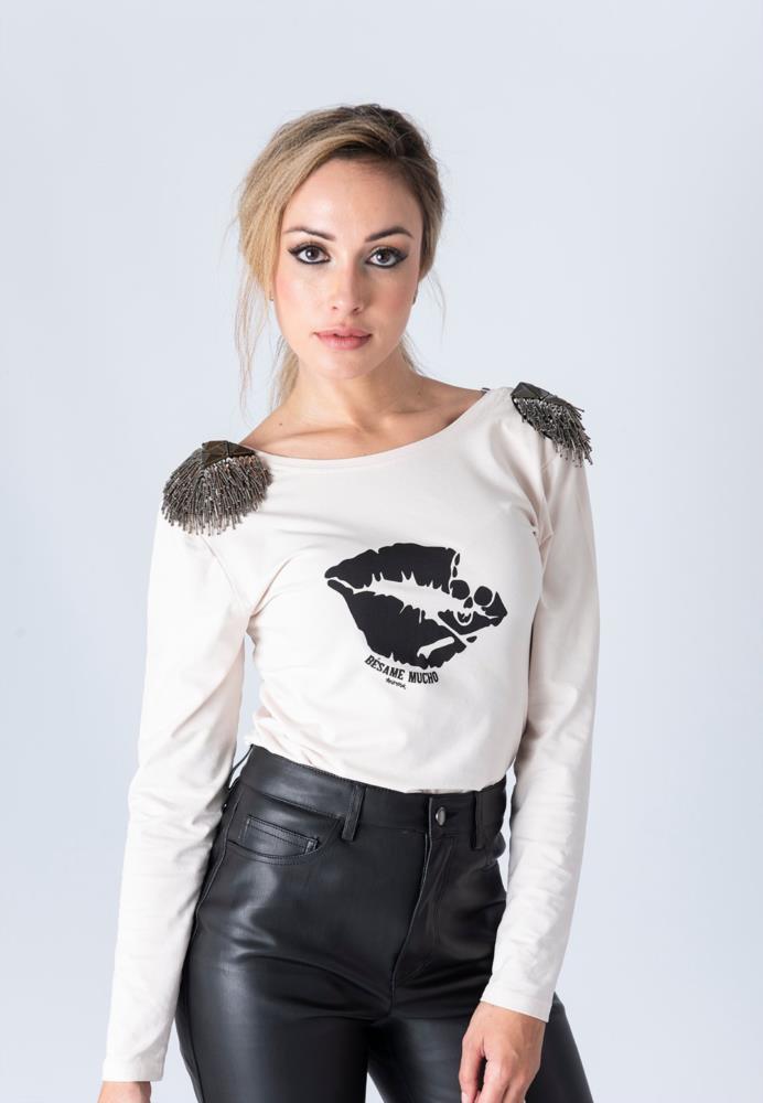 CAMISETA BESAME MUCHO BLANCA