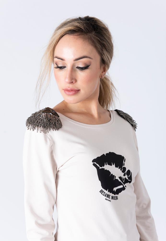 CAMISETA BESAME MUCHO BLANCA