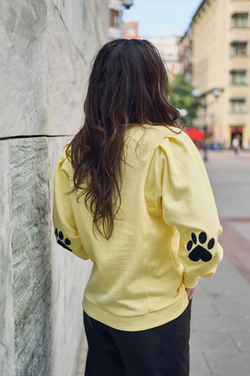 SUDADERA HUELLAS