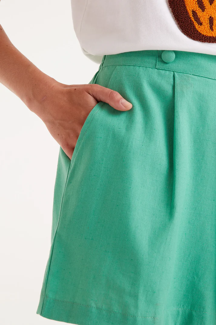 SHORT BOTONES VERDE