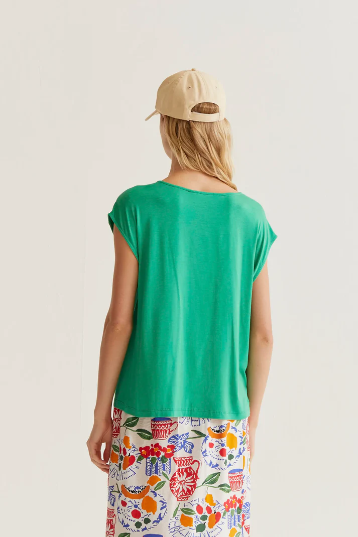 Camiseta Compañía Fantástica verde manga sisa