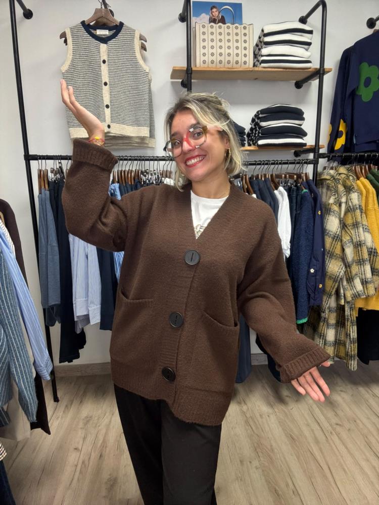 Chaqueta Kiut corta chocolate