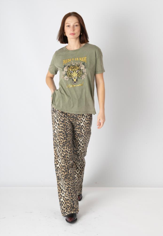 CAMISETA ANIMOSA PUEDO Y LO HARE VERDE